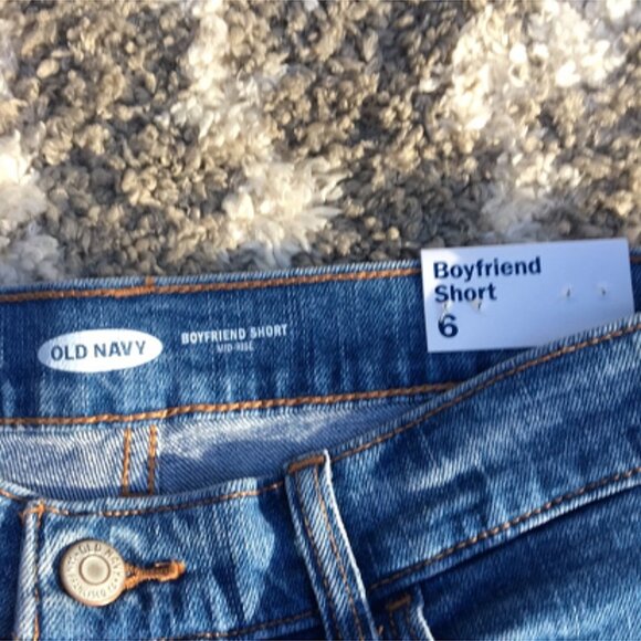 Old Navy Denim Shorts boyfriend size 6 frayed - Picture 5 of 7